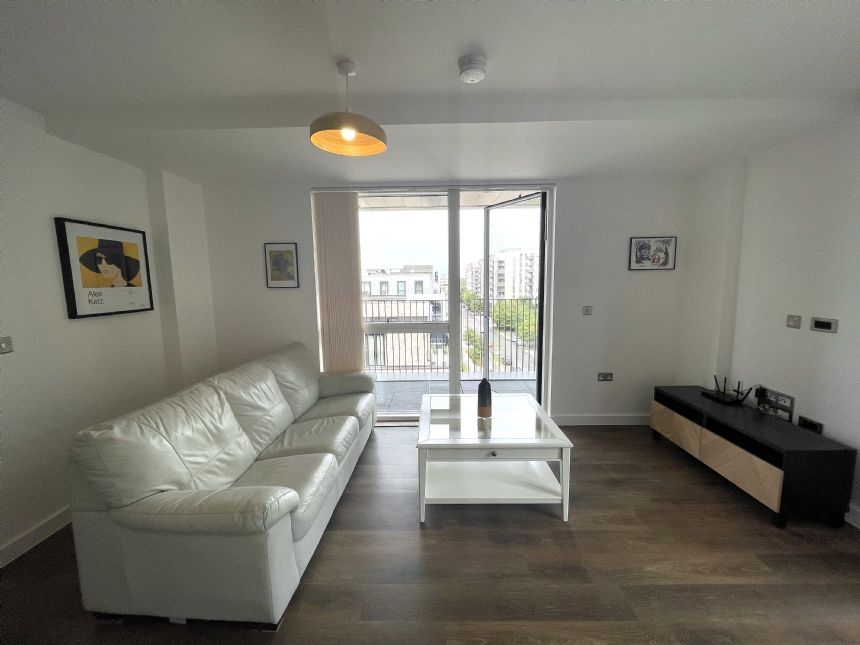 Property photo 2 of 11