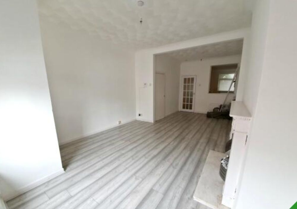 Property photo 3 of 10 Photo 3