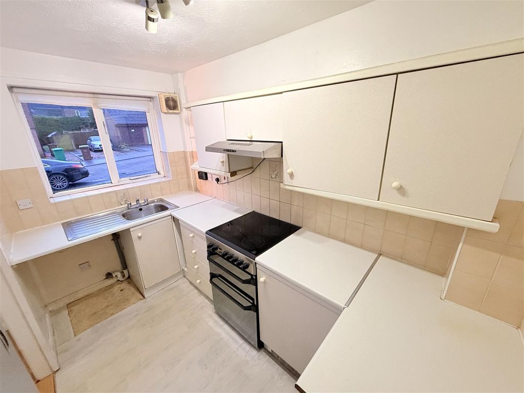 Property photo 3 of 12 Tempimageflcb17.Jpg