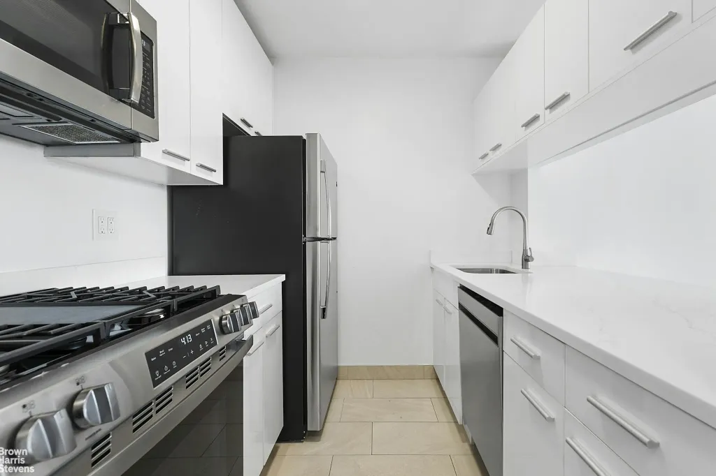 Property photo 3 of 10 <Alttext/>