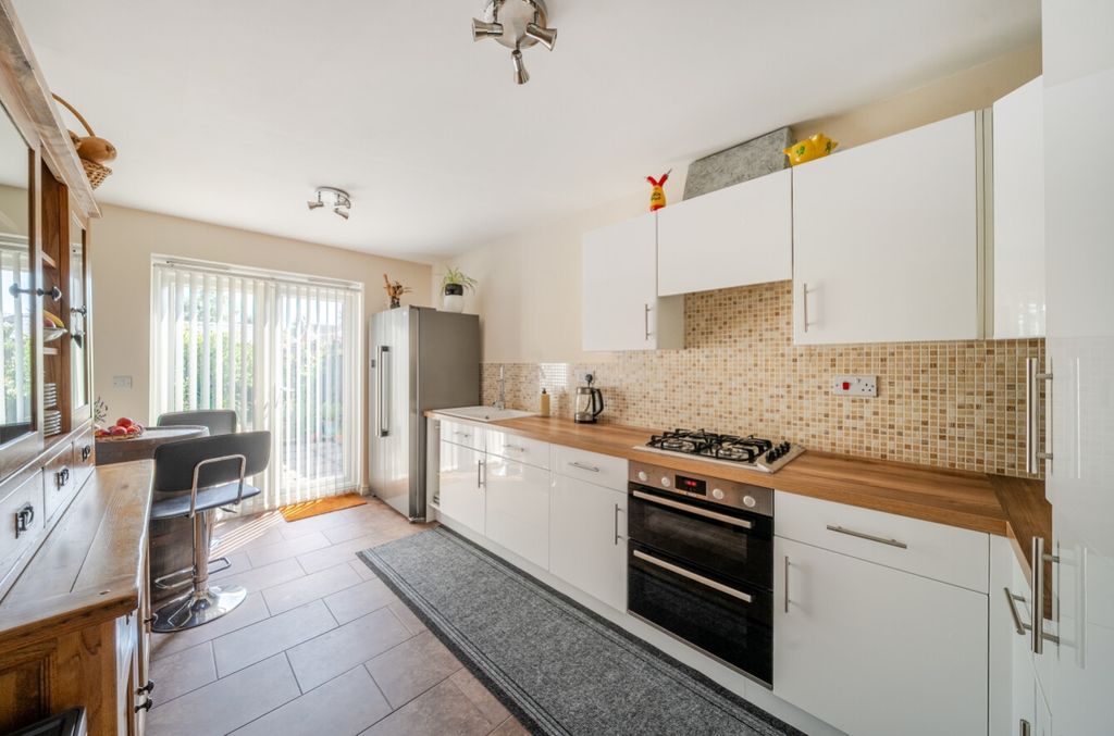 Property photo 3 of 22 1467441-12-6A181033F2788