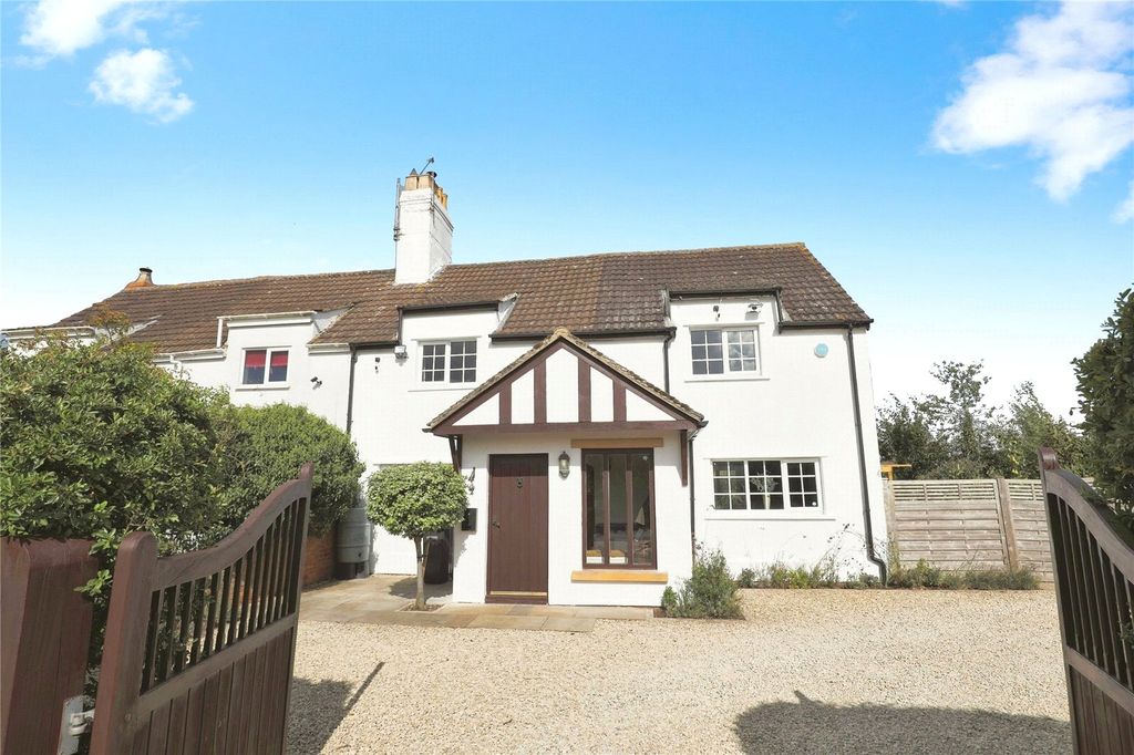 Property photo 1 of 33 Picture No. 30