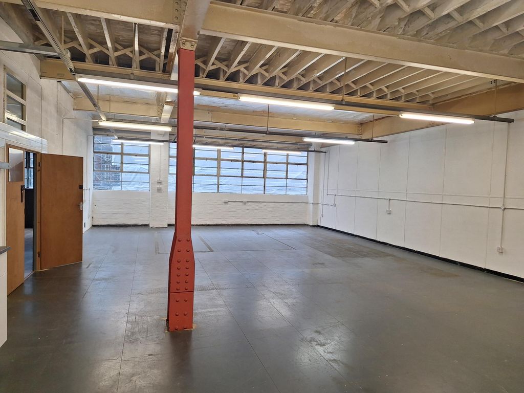 Property photo 2 of 3