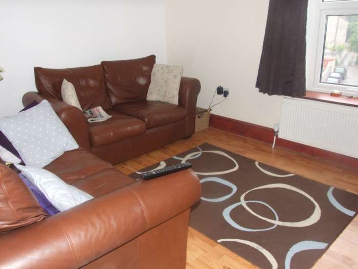 Property photo 1 of 3