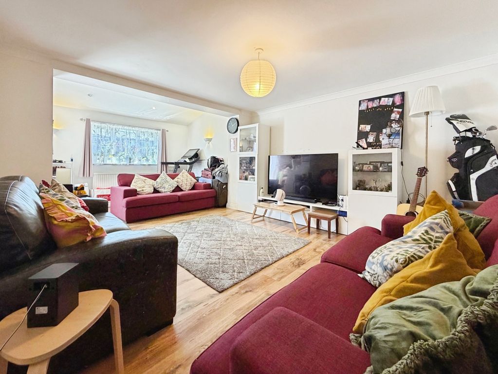 Property photo 2 of 9 Pbox-Img.Jpg