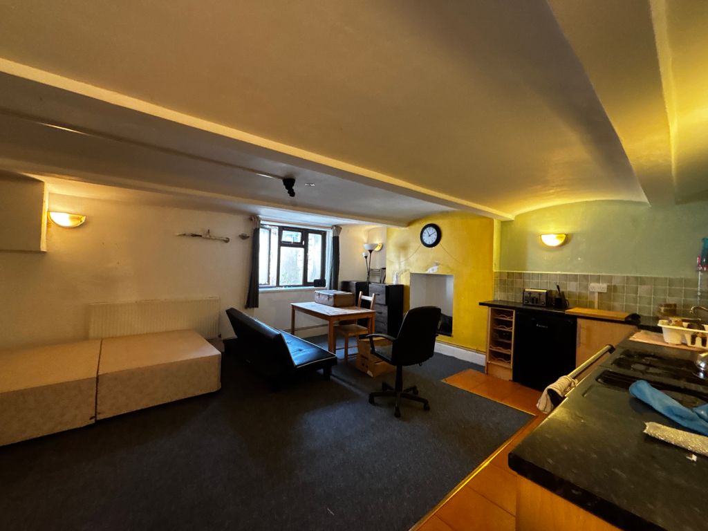 Property photo 3 of 8 Img_1295.Jpg