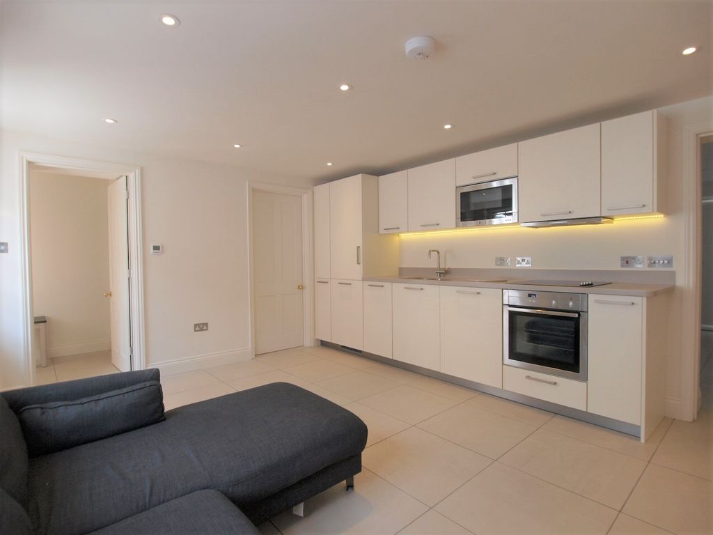 Property photo 2 of 10 Photo 8