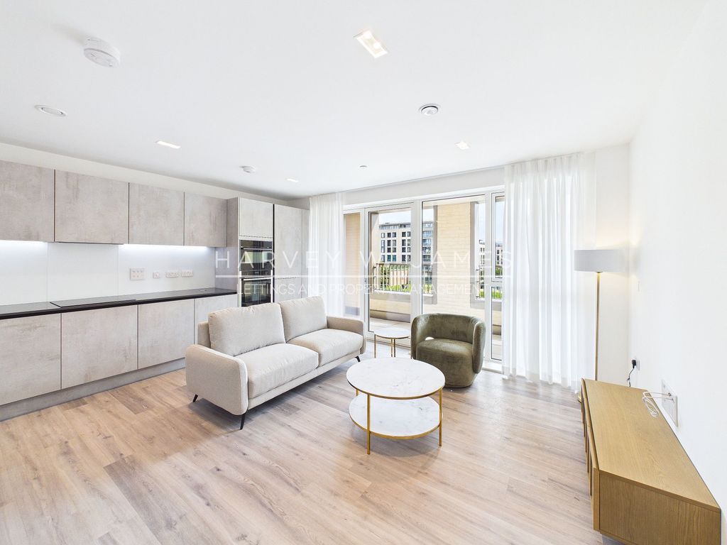 Property photo 2 of 31