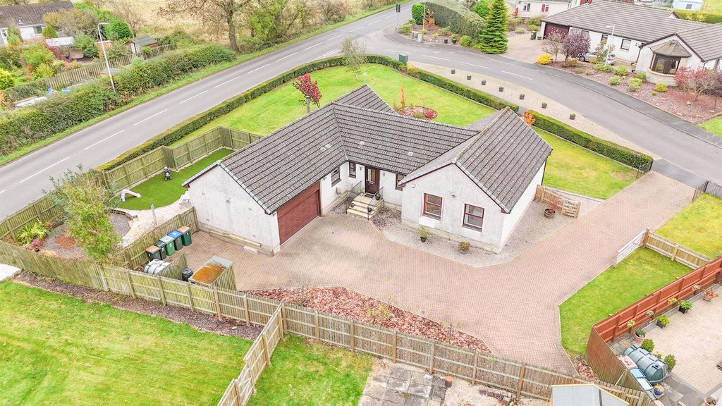 Property photo 1 of 37 2 Mill Gardens-34.Jpg