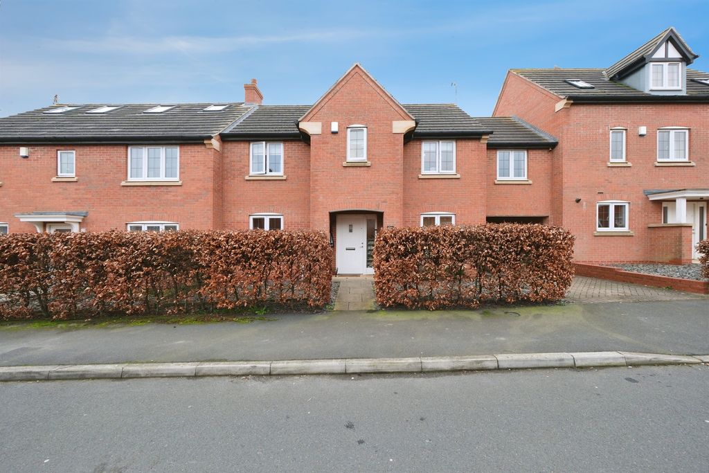 Property photo 1 of 33