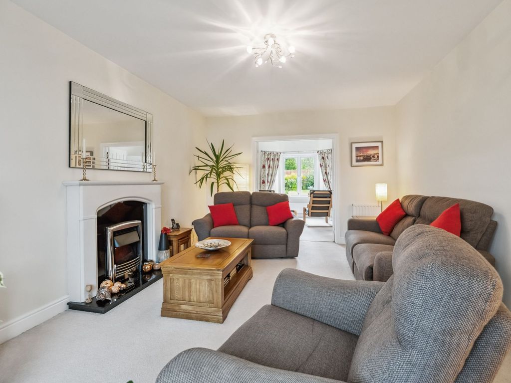 Property photo 3 of 31