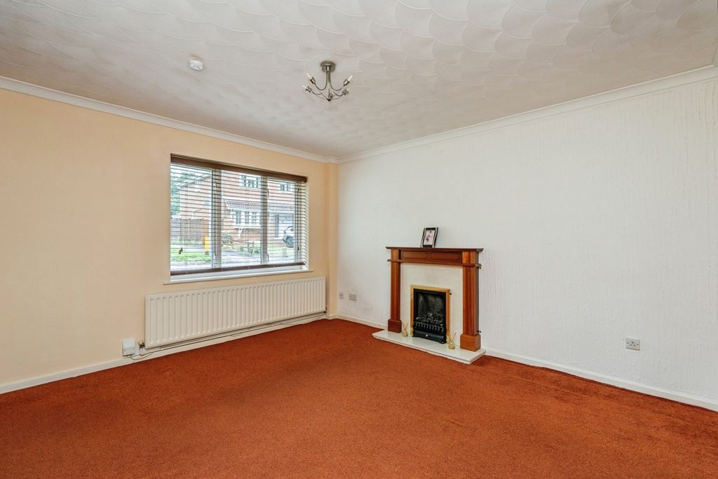 Property photo 2 of 17 Photo