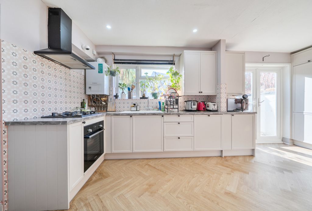 Property photo 3 of 16 1525777 (25).Jpg