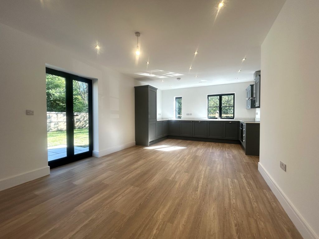 Property photo 3 of 9 Picture No. 08