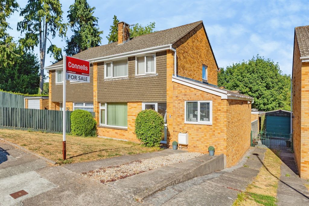 Property photo 1 of 21