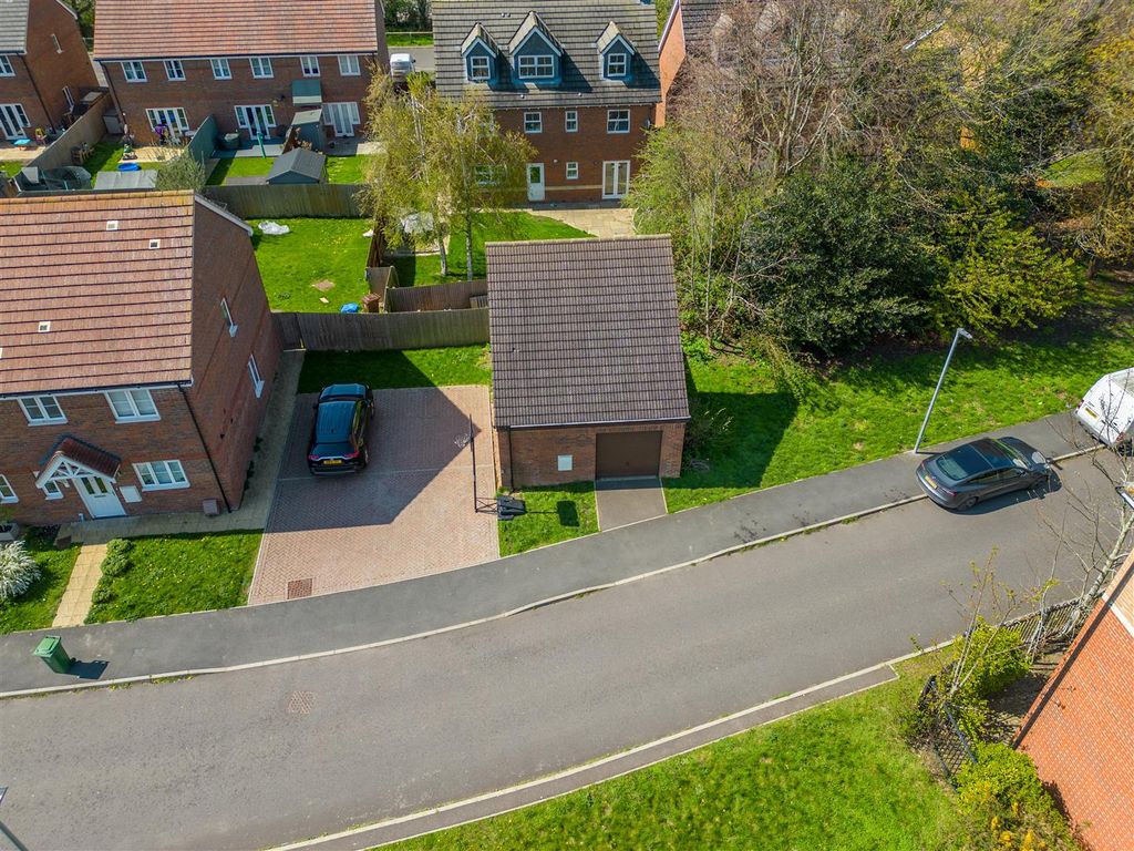 Property photo 2 of 6 Dji_0193-Hdr.Jpg