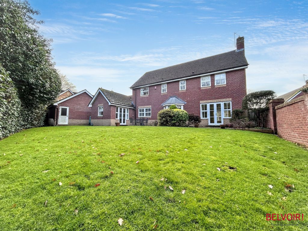 Property photo 2 of 36