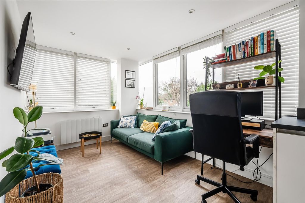 Property photo 3 of 17 F12-9-The-Street-9.Jpg