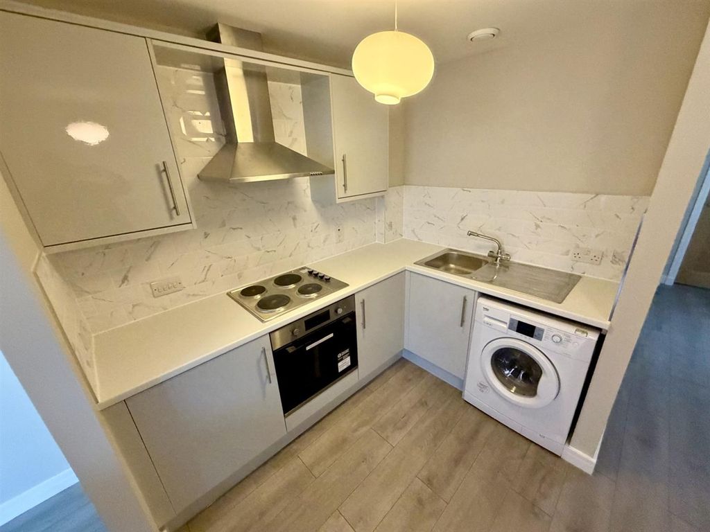 Property photo 2 of 4 Kitche01.Jpg