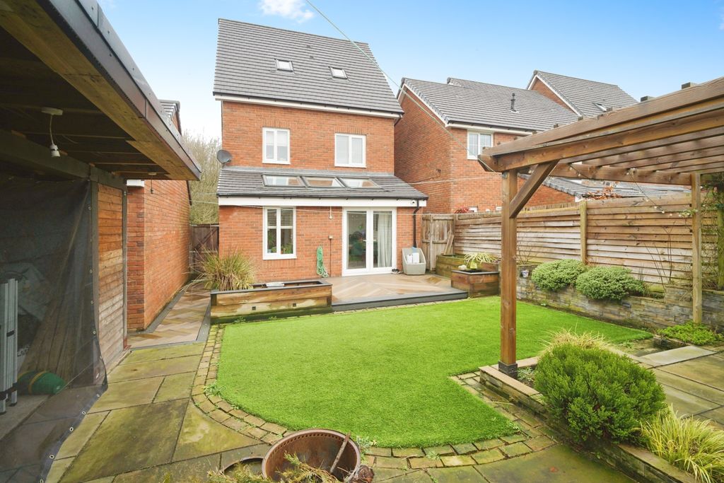 Property photo 2 of 15