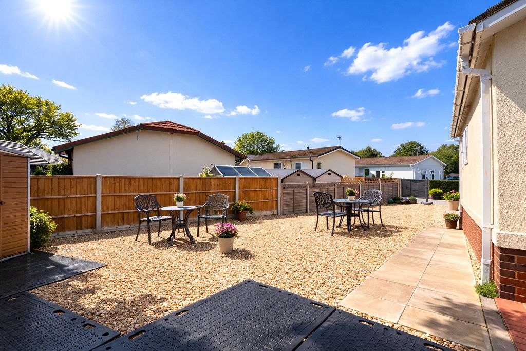 Property photo 3 of 18 Picture No. 28