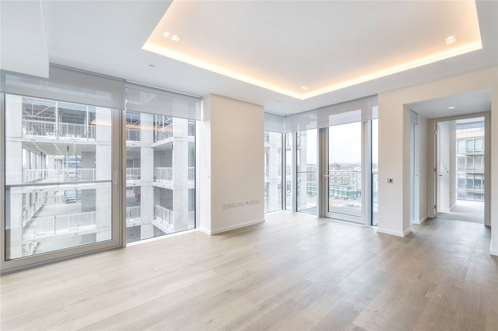 Property photo 2 of 13 Reception Room