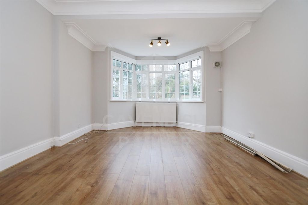 Property photo 3 of 10 6.Jpg
