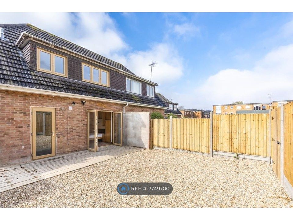 Property photo 2 of 8 Private Garden