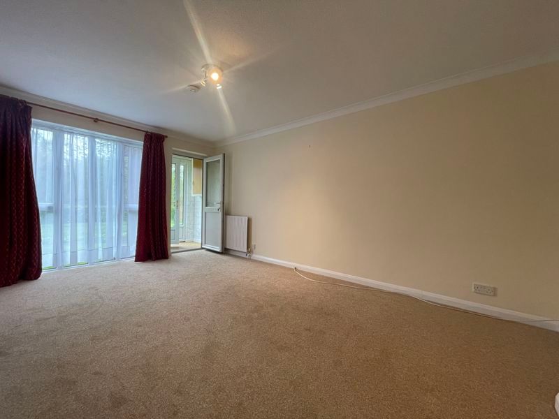 Property photo 3 of 5 Photo 4