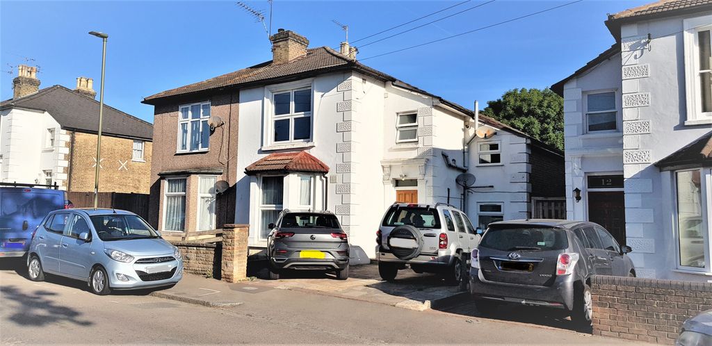 Property photo 2 of 21