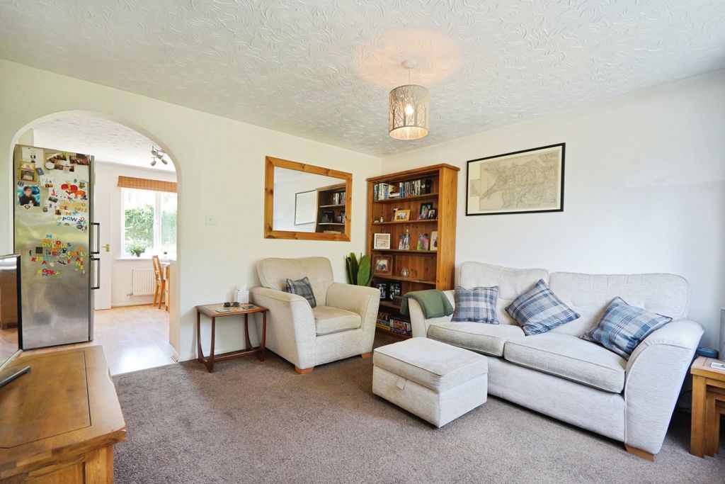 Property photo 3 of 17 Pbox-Img.Jpg