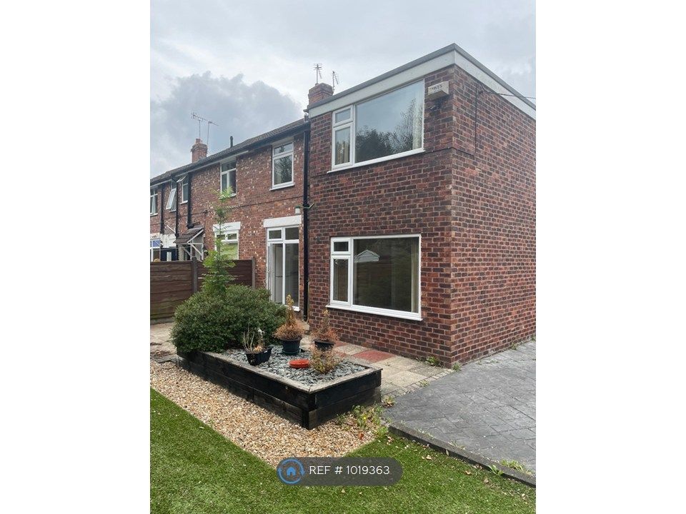 Property photo 2 of 13