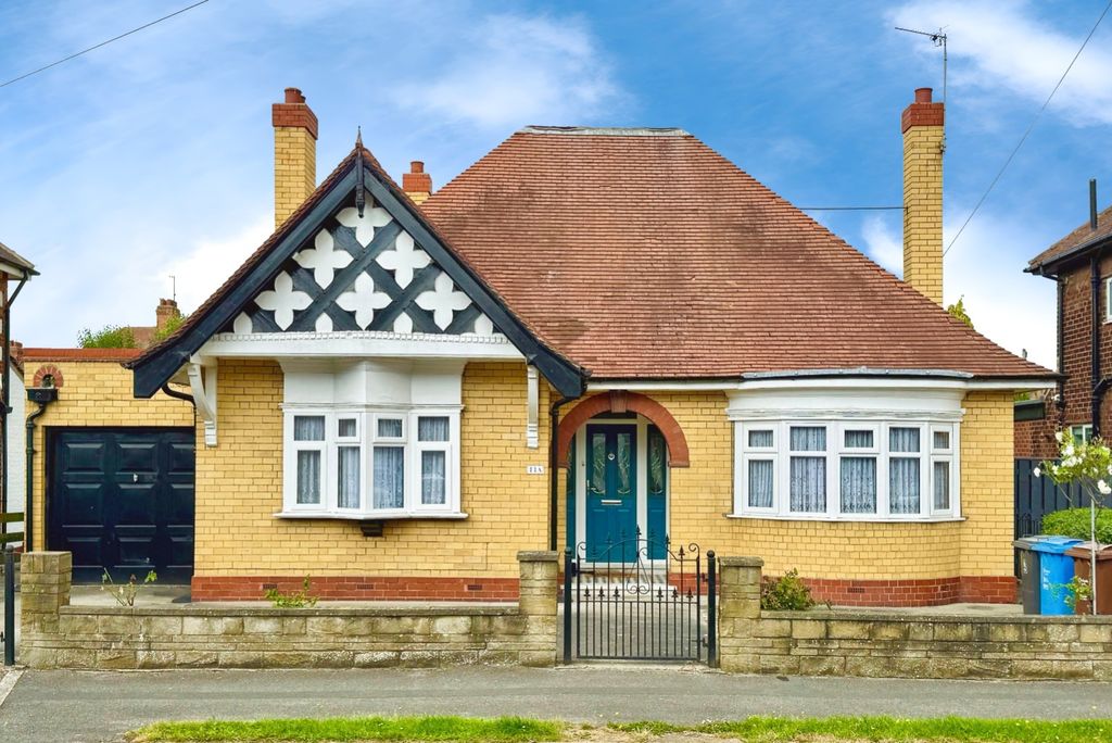 Property photo 1 of 14 4376452