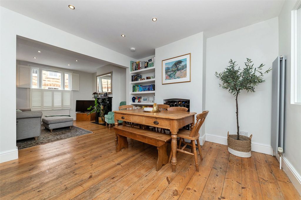 Property photo 3 of 14 Picture No. 05