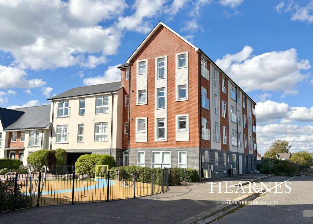 Property photo 1 of 31