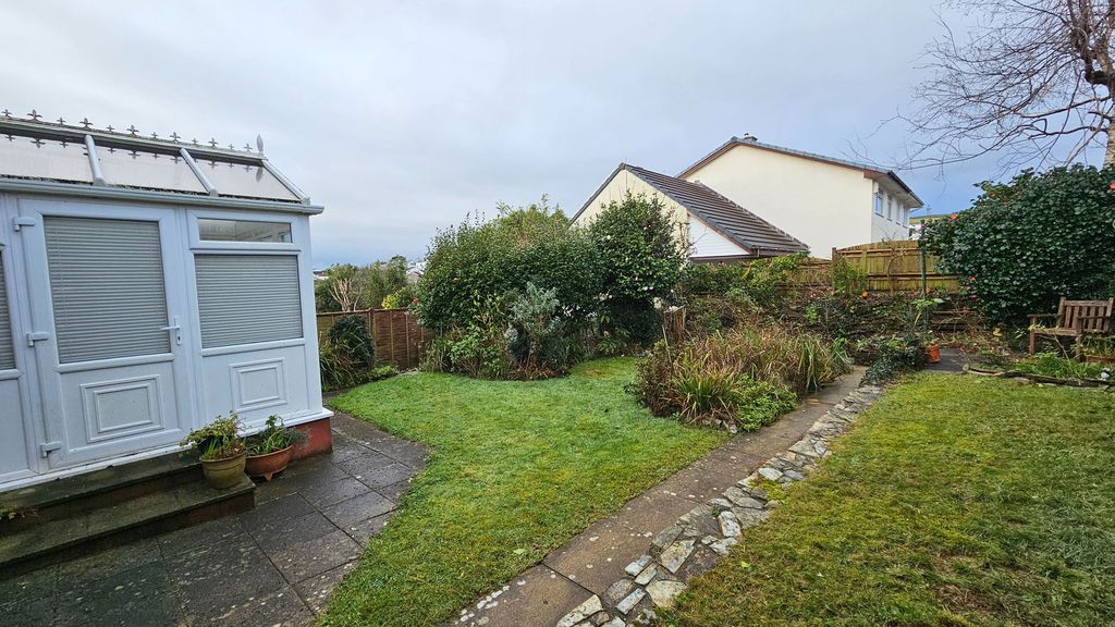 Property photo 3 of 8