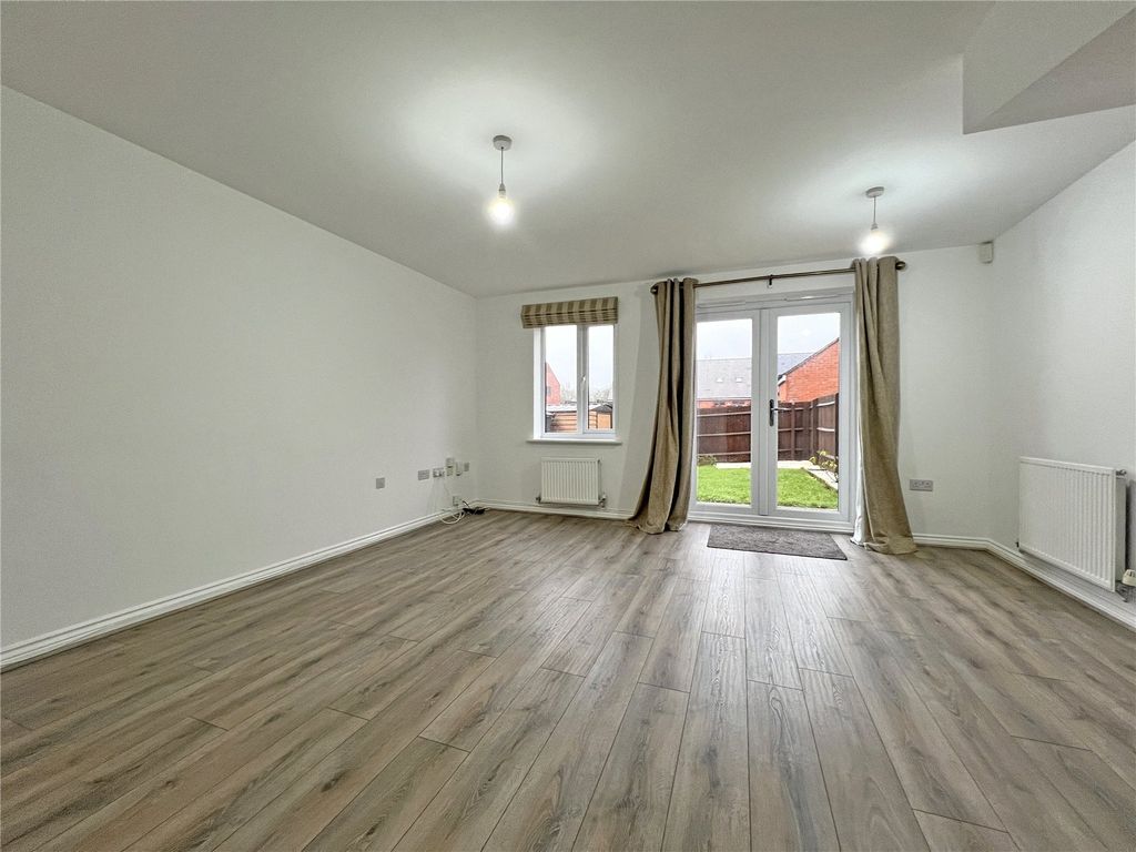 Property photo 2 of 10 Picture No. 08