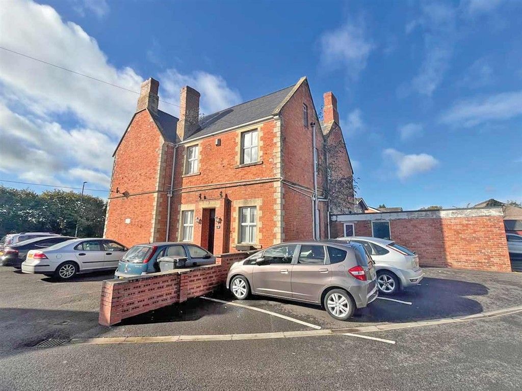 Property photo 2 of 3