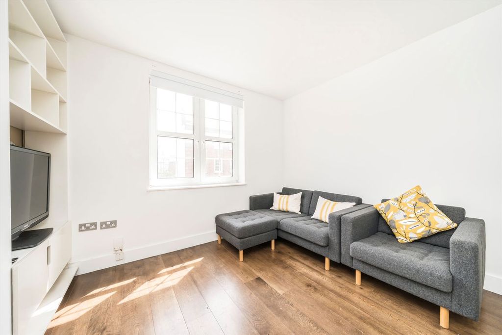 Property photo 2 of 5