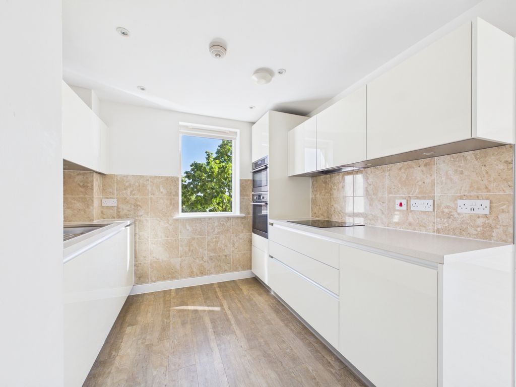 Property photo 2 of 15 Kitchen