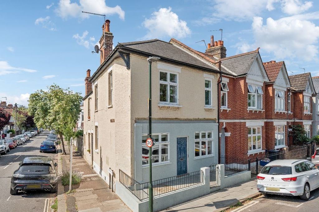 Property photo 1 of 13