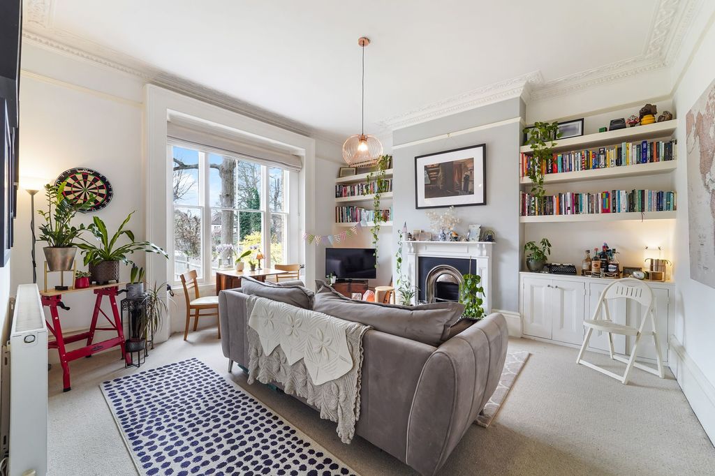 Property photo 2 of 10