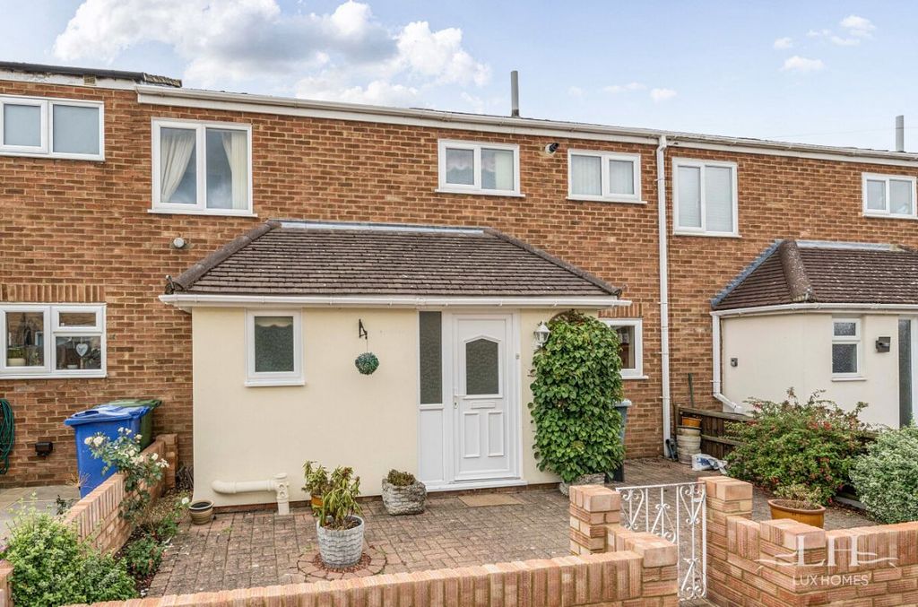 Property photo 1 of 21