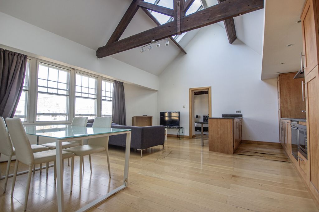 Property photo 2 of 13 1