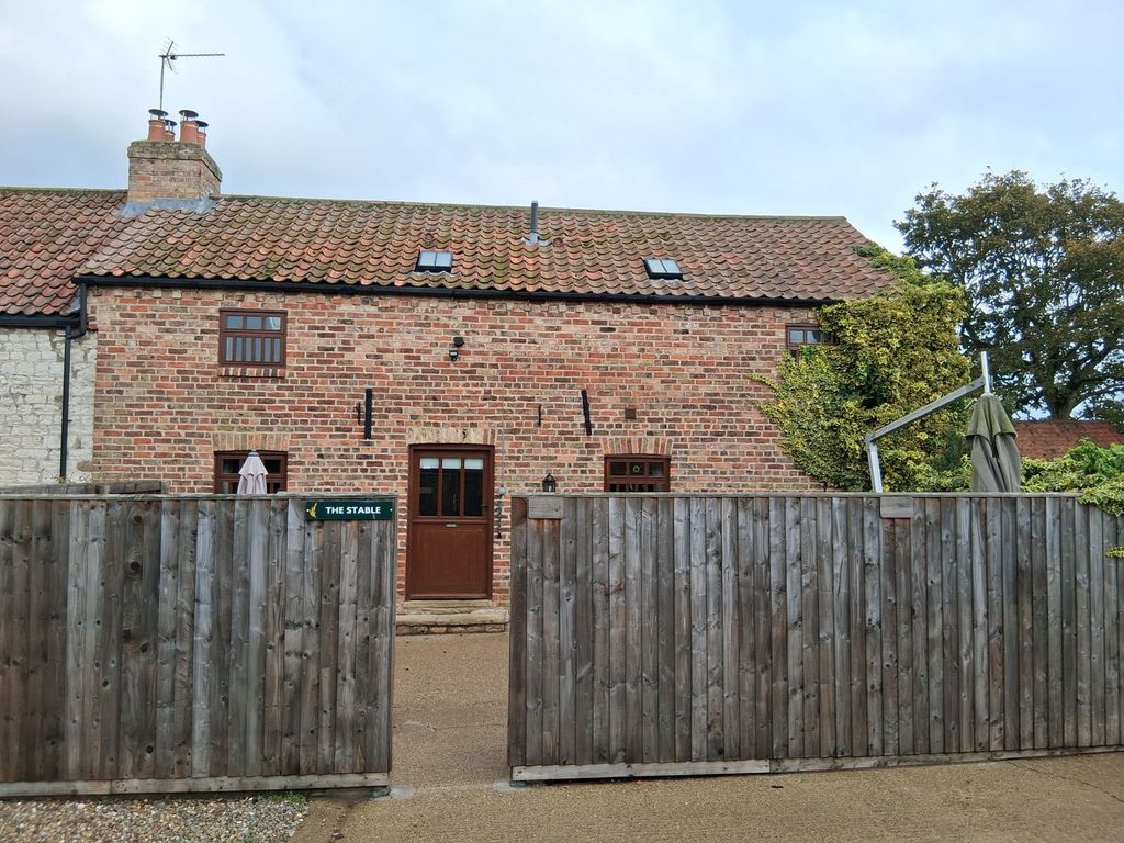 Property photo 2 of 11