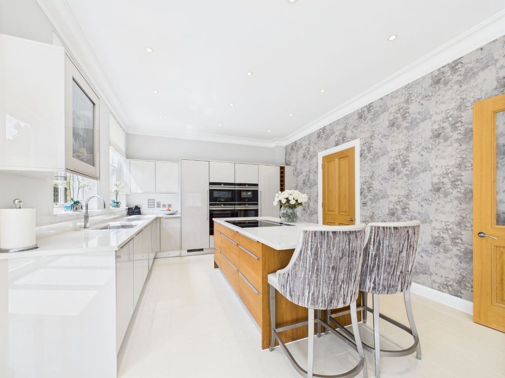 Property photo 3 of 29 5306083