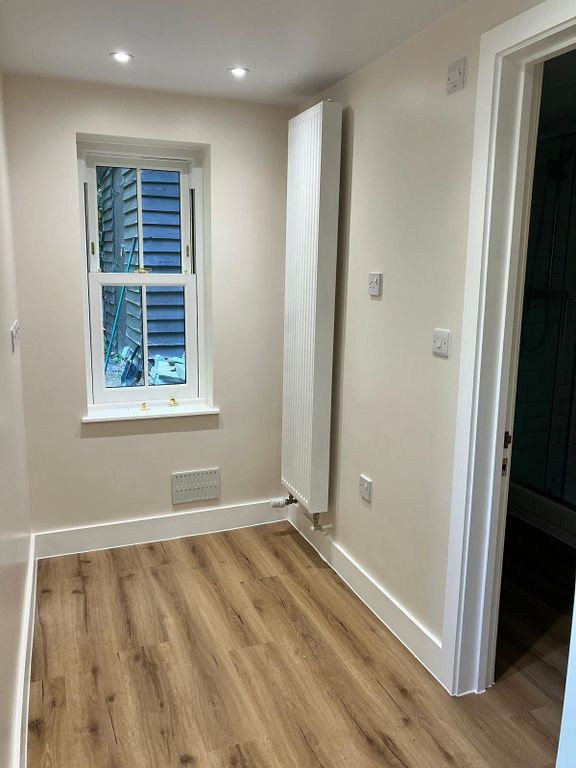 Property photo 3 of 19 Hall