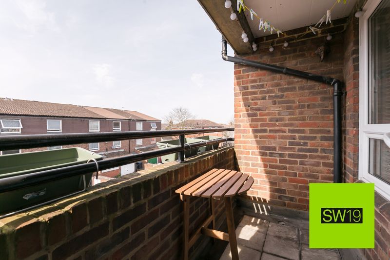 Property photo 1 of 14 Photo 5