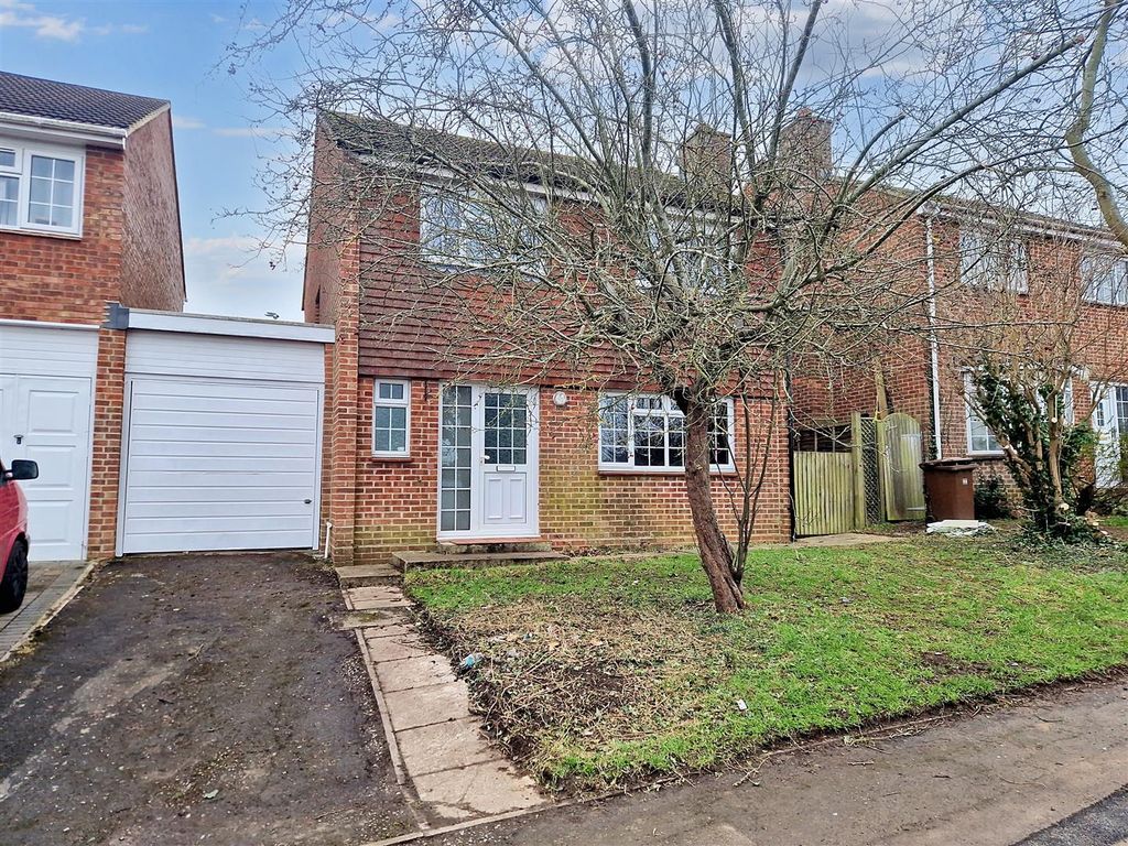 Property photo 1 of 13 Front