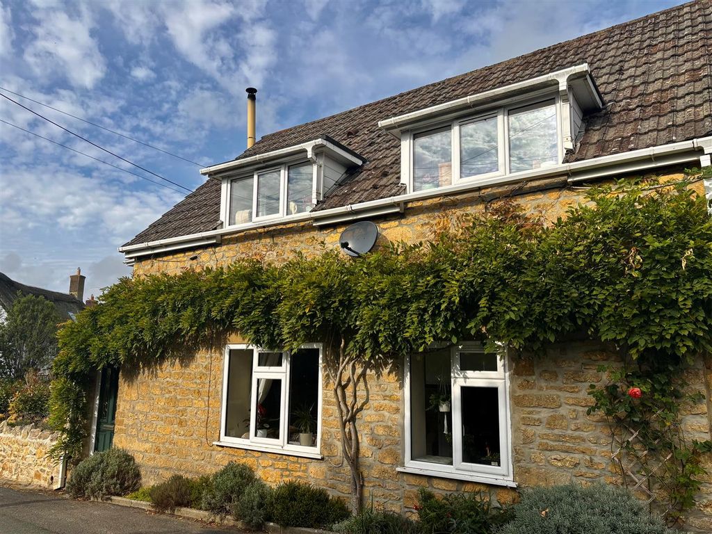 Property photo 1 of 10 Front.Jpg